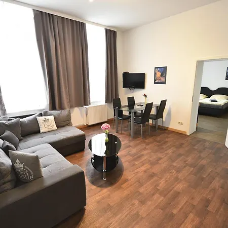 Am Schloss 16 * שוורין